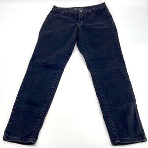 UEC Wild Fable black straight leg cropped jeans size 6